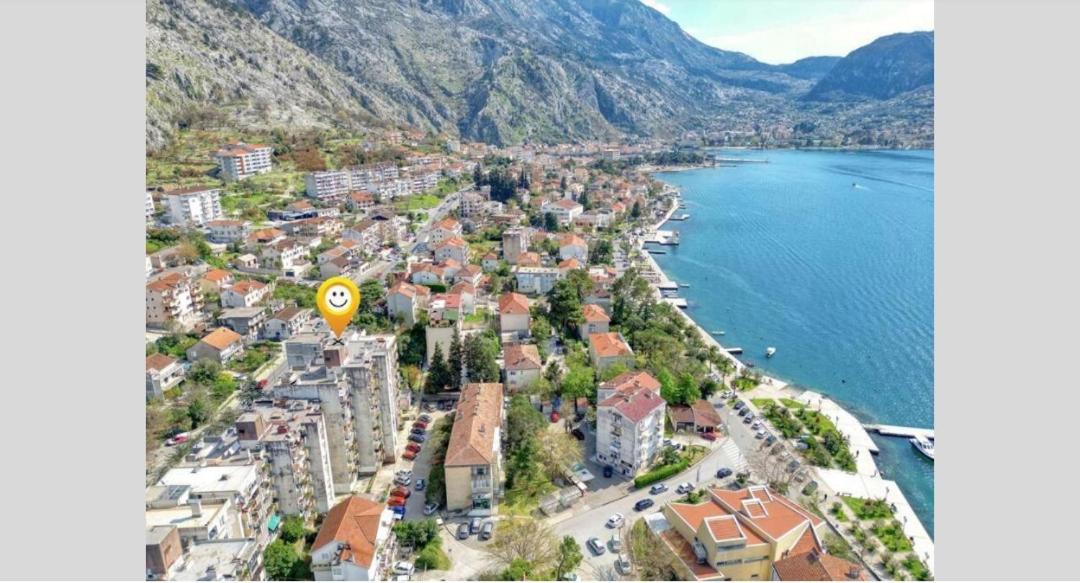 Cozy Nest Apartment- Central And Seaboard With Elevator Kotor Luaran gambar